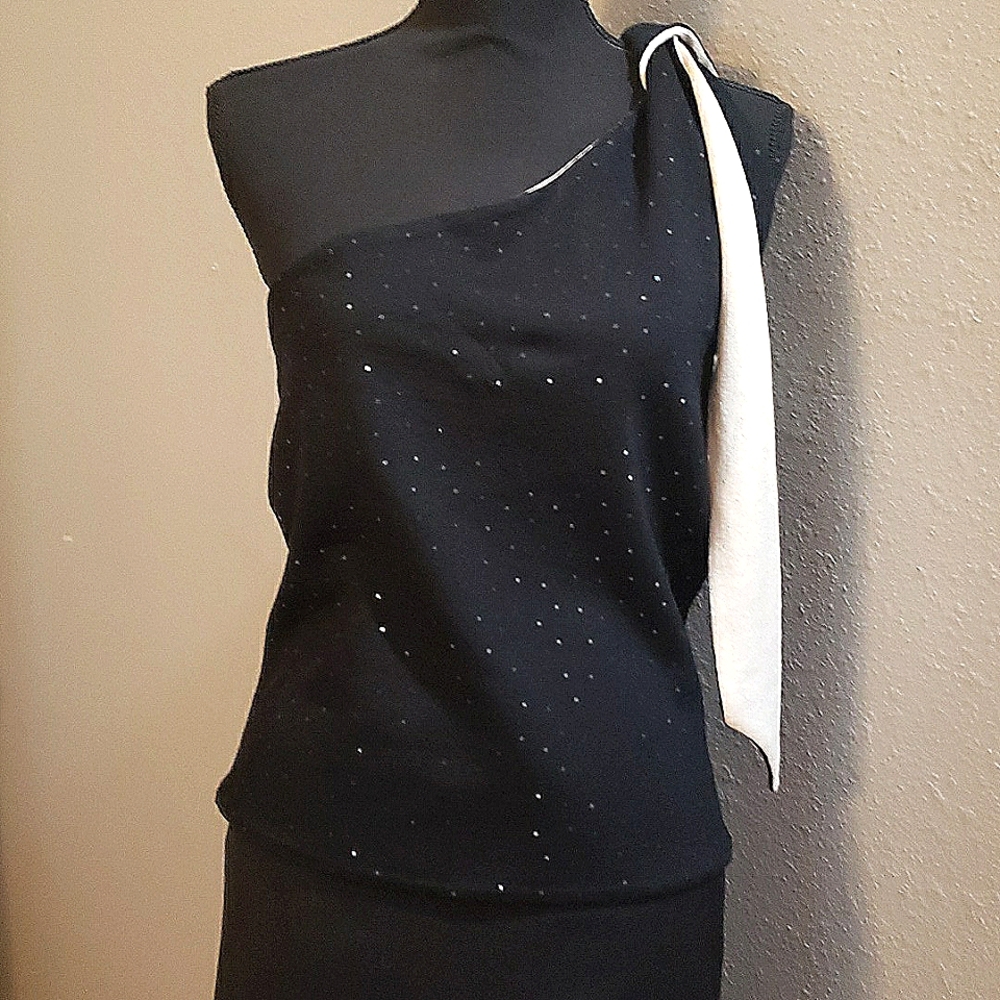St. John Evening By Marie Gray One Shoulder Knit Top Size 8